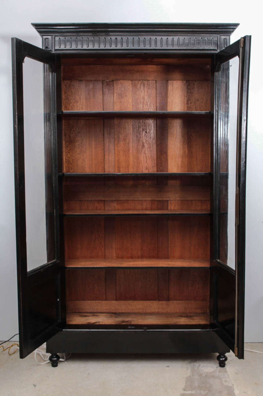 Small 19th C Ebonized French Bookcase In Excellent Condition In Buchanan, NY